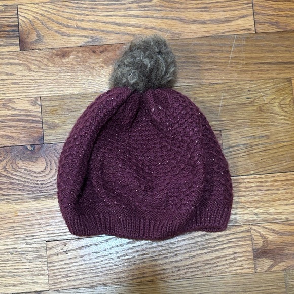 Sag Harbor, Cream Knit Scarf and Hat Set with Jessica Simpson Beret - Picture 7 of 8